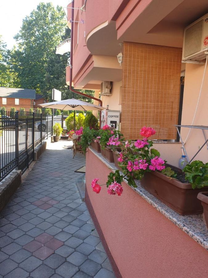 Villa & Apartments Antigona 오흐리드 외부 사진