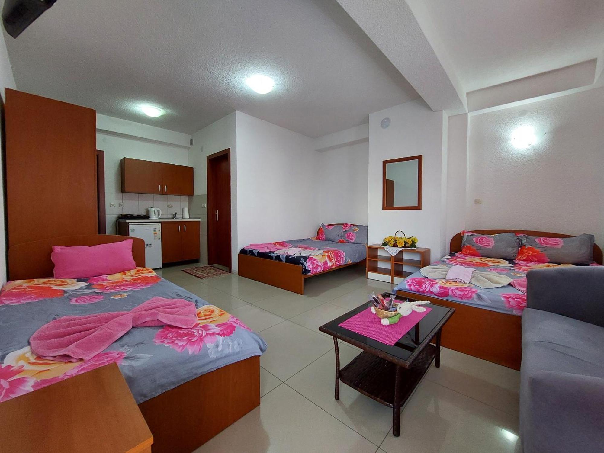 Villa & Apartments Antigona 오흐리드 외부 사진
