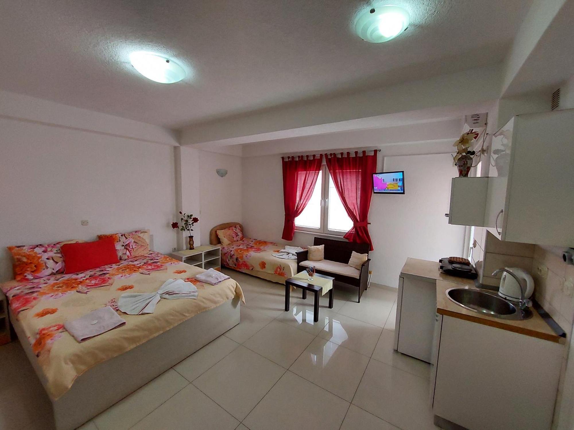 Villa & Apartments Antigona 오흐리드 외부 사진