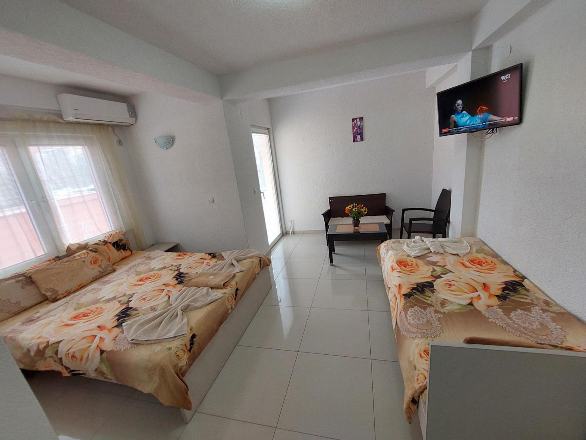 Villa & Apartments Antigona 오흐리드 외부 사진