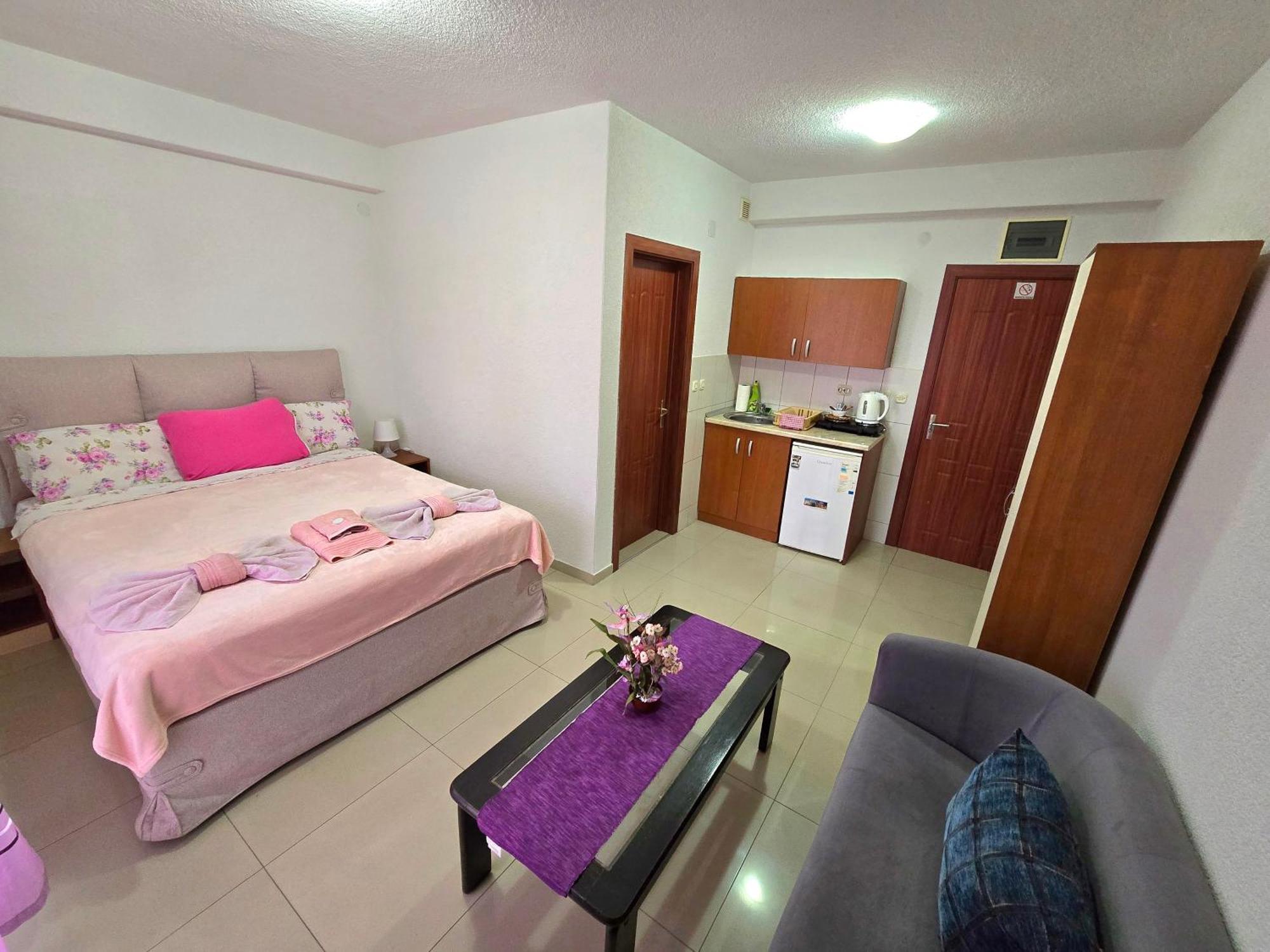 Villa & Apartments Antigona 오흐리드 외부 사진